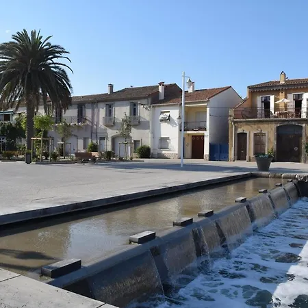 Les Jasmins Bed & Breakfast *